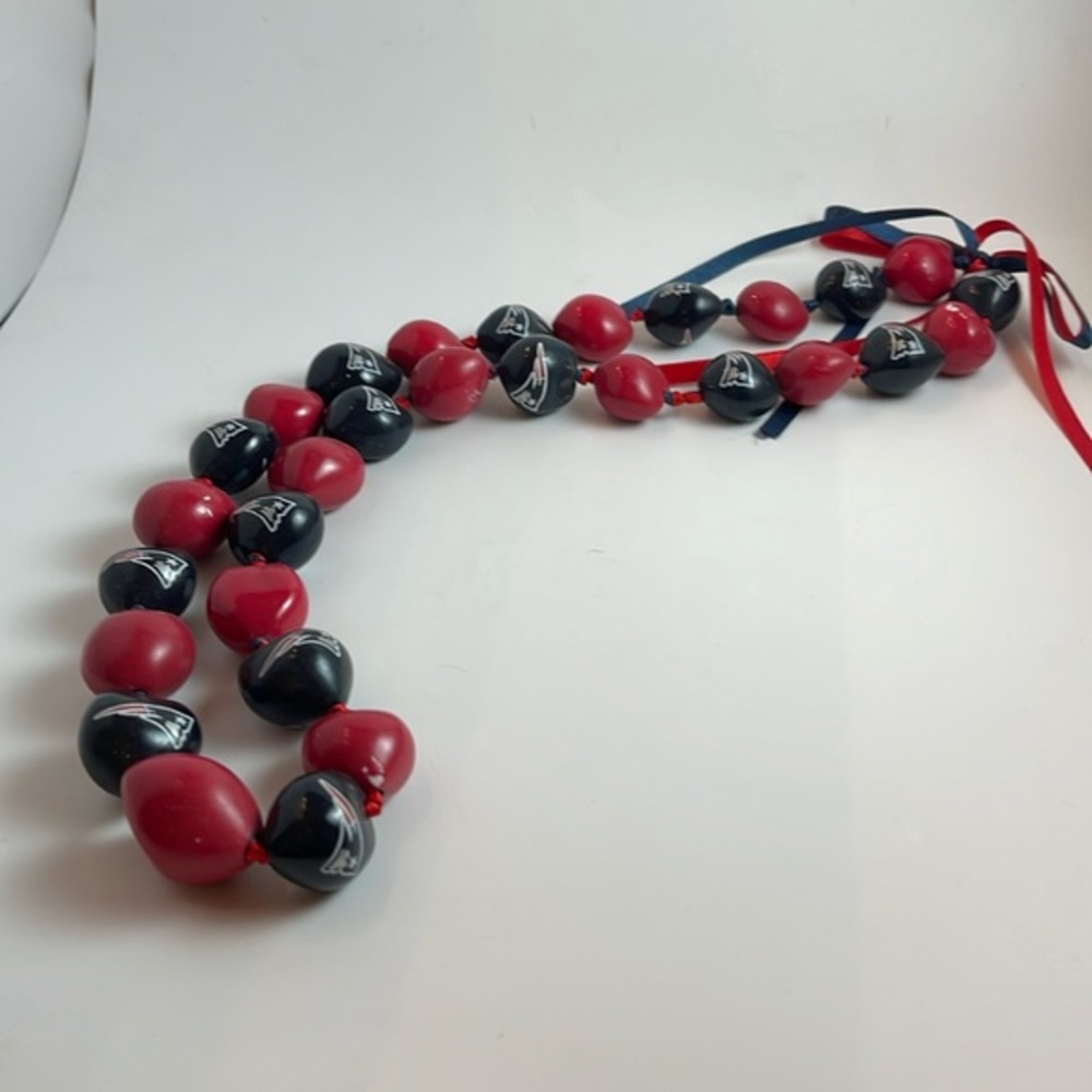 New England Patriots Kukui Nut Necklace NFL